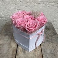 Image sur Boîte à roses en forme de cœur - avec 8 roses véritables, stabilisées, en rose Ø env. 18 cm   