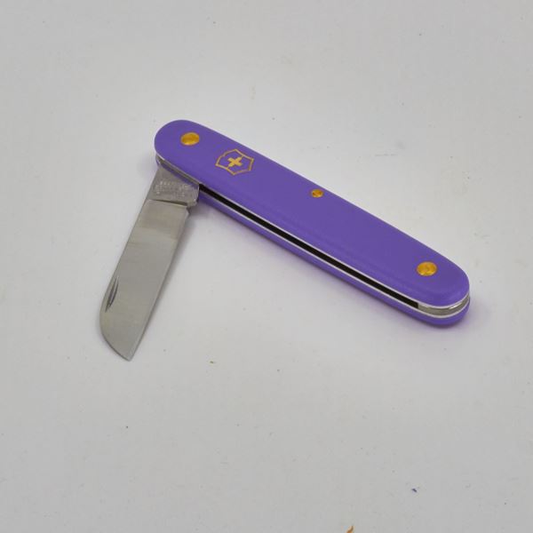 Image sur Couteau fleurs 'Victorinox' violet, droitier