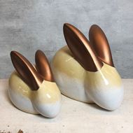 Liebliches Keramik-Hasen Paar gelb mit Bronce Ohren