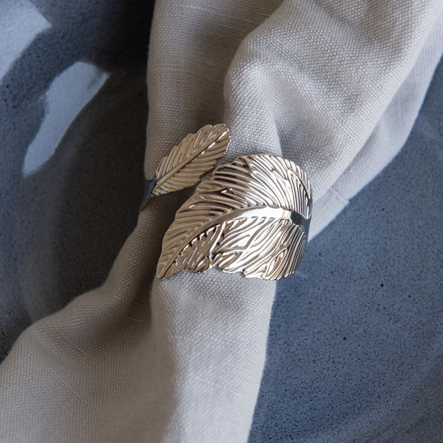 Image de Rond de serviette élégant avec motif de feuilles
