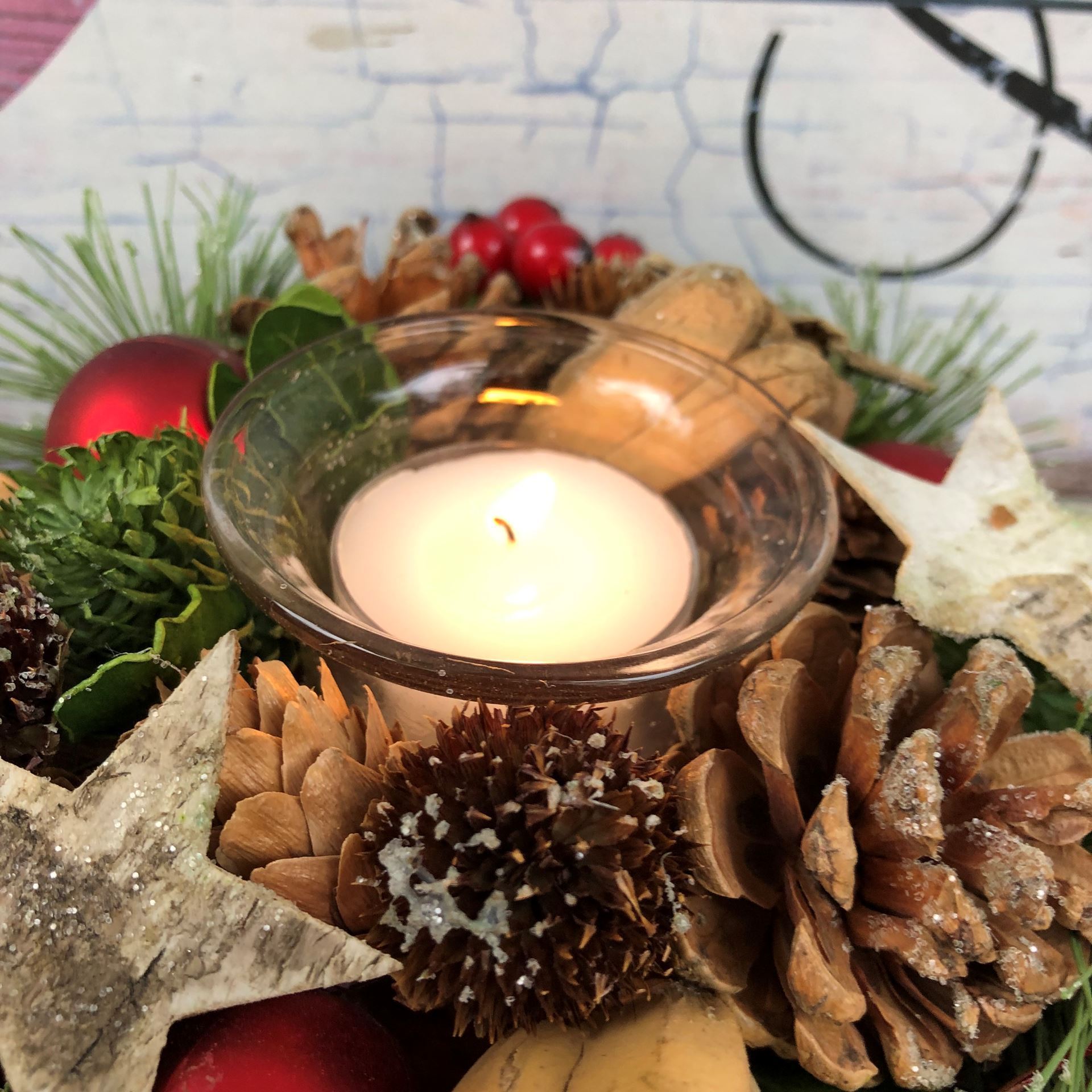 Weihnachts Tischschmuck Teelicht geschmückt rot (künstlich)