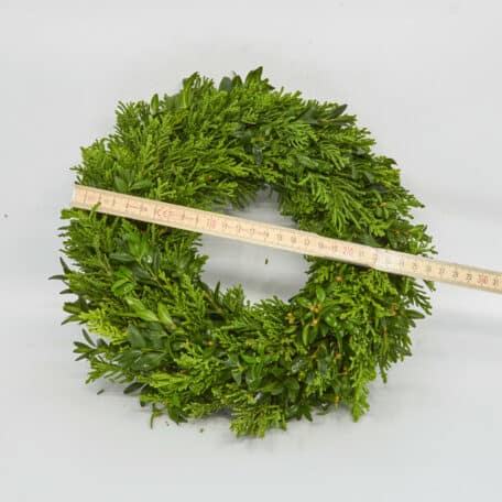 Couronne liée 'Vert d'hiver mélangé' Ø25 cm