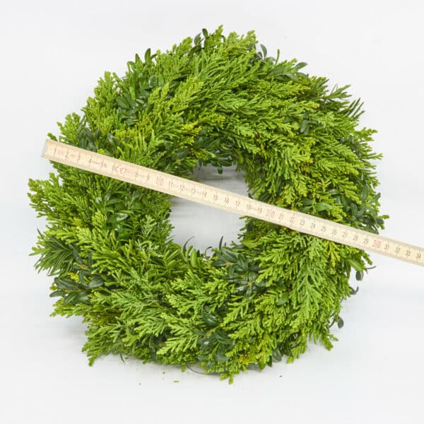 Kranz gebunden 'Wintergrün gemischt' Ø30 cm – Image 2