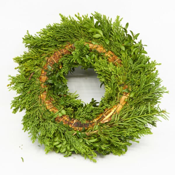 Kranz gebunden 'Wintergrün gemischt' Ø30 cm – Image 3