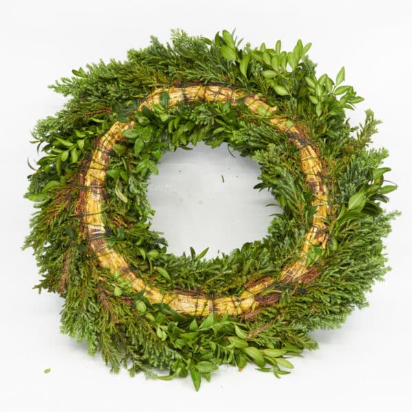 Kranz gebunden 'Wintergrün gemischt' Ø35 cm – Image 3