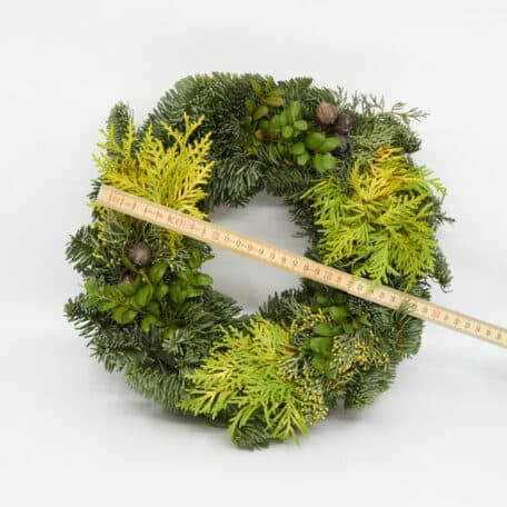 Kranz gebunden 'Nobilis & Konifere' Ø30 cm