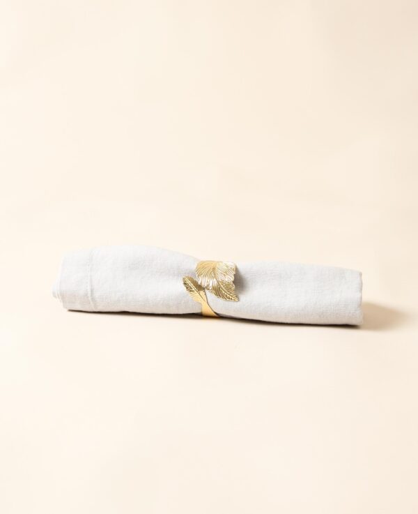 Eleganter Serviettenring mit Blätterdesign, gold – Image 7