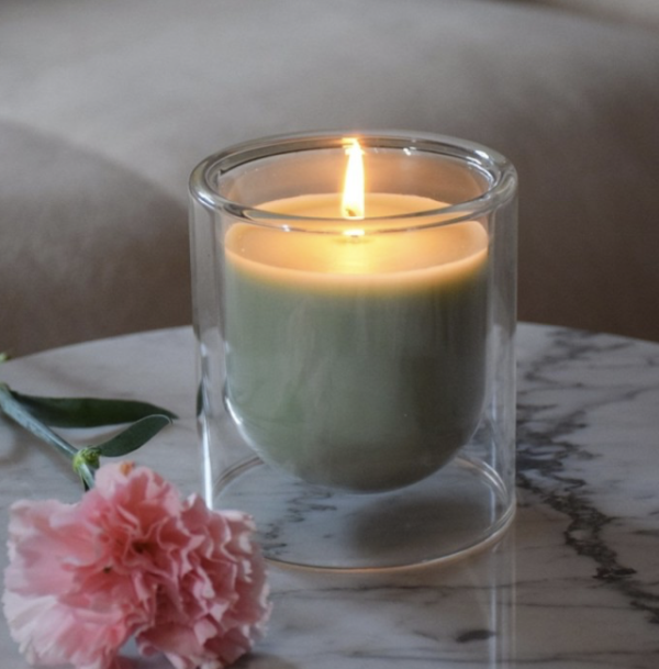 Candle in Double Walles Glass 496 gr white tea