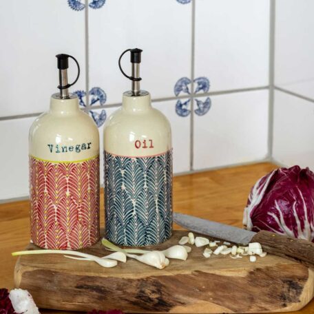 Bouteille de vinaigre et d'huile