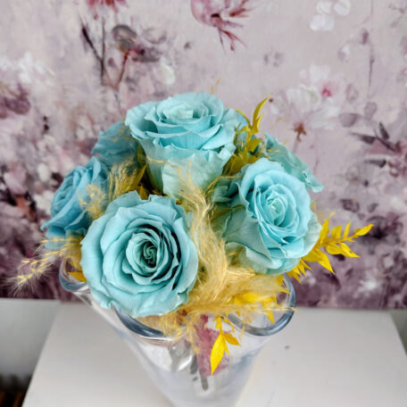 Bouquet de 7 roses stabilisées, bleu clair