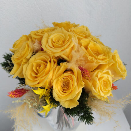 Bouquet de 15 roses stabilisées, jaune