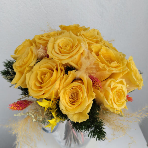 Strauss mit 15 stabilisierten Rosen, gelb – Image 2