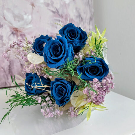 Bouquet de 6 roses stabilisées, bleu