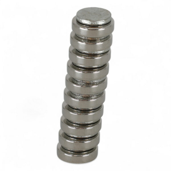 Aimant 'corsage' avec disque métallique 12 mm 3 mm / rouleau de 10 pièces