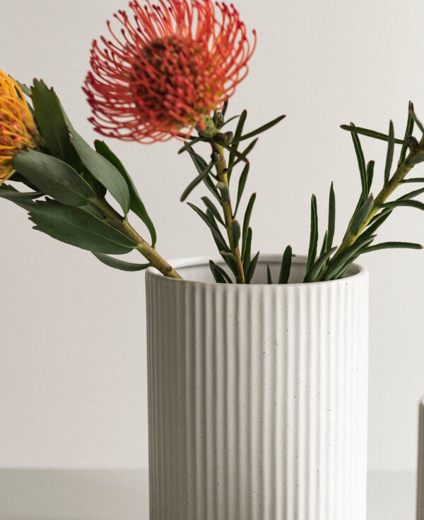 Scandi Vase, gerillt, grau – Image 2