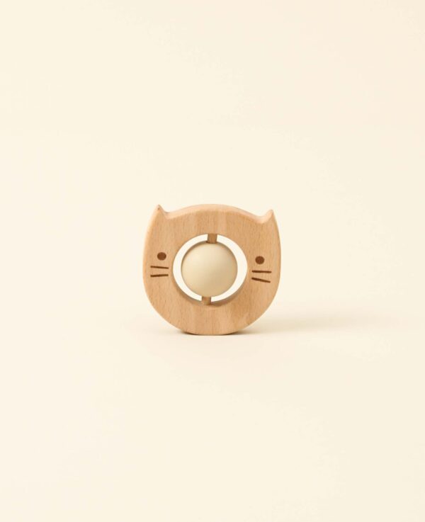 Kinder Rassel, Katze, nude