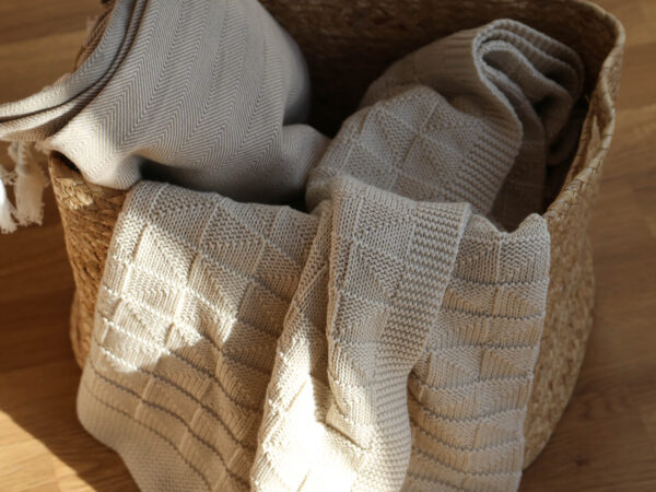 Strickdecke, beige, 130x170cm – Image 4