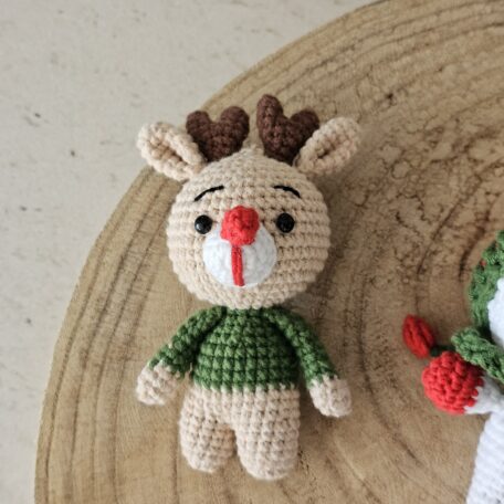Mini renne au crochet