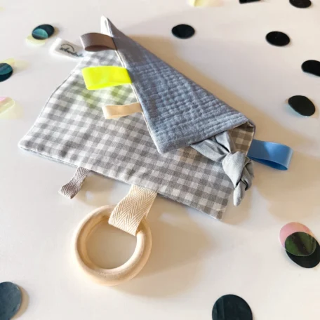 Knistertuch Neonwölkchen