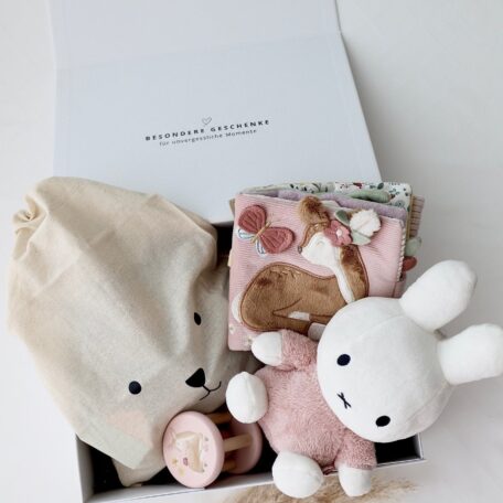 Boîte cadeau bébé 4 - Miffy rose