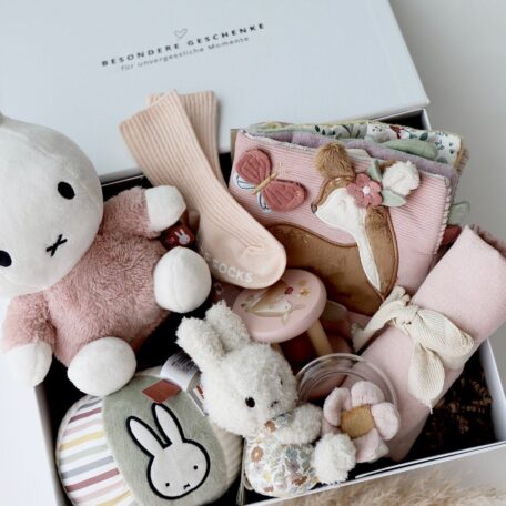 Boîte cadeau bébé 6 - Miffy rose