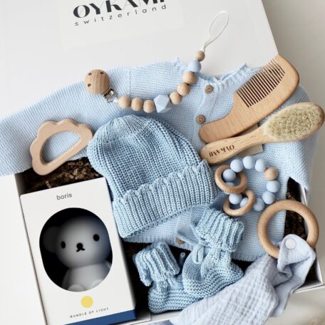 Boîte cadeau bébé bleue 