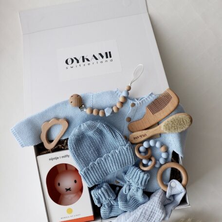 Boîte cadeau bébé bleue 