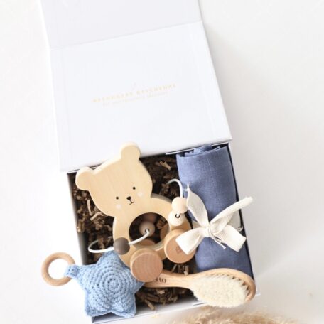 Boîte cadeau bébé bleue 
