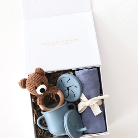 Boîte cadeau bébé bleue 