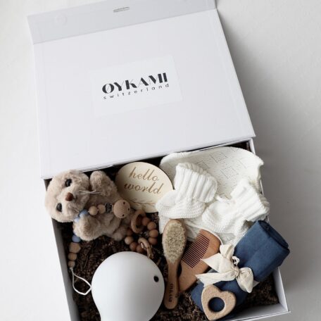 Boîte cadeau bébé bleue 