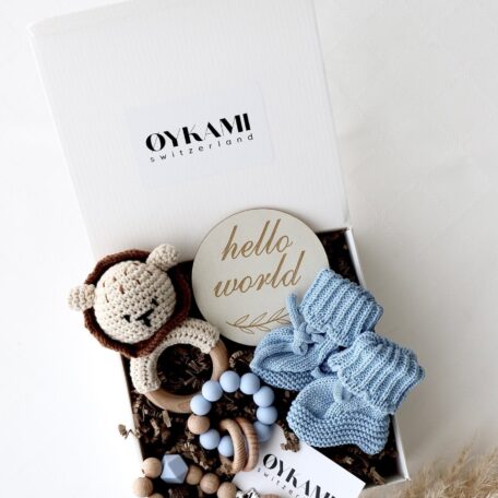 Boîte cadeau bébé bleue 