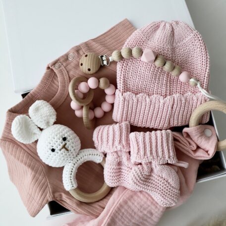 Boîte cadeau bébé rose 