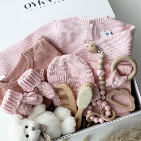 Boîte cadeau bébé rose 