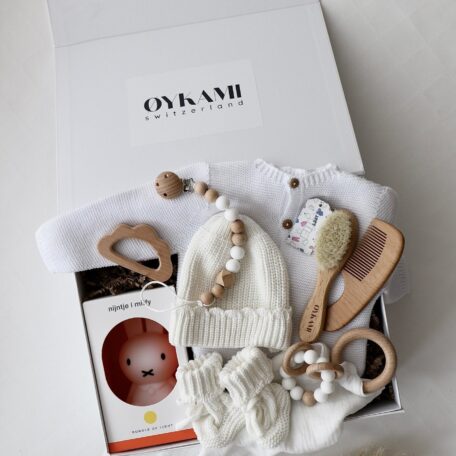 Boîte cadeau bébé blanche 