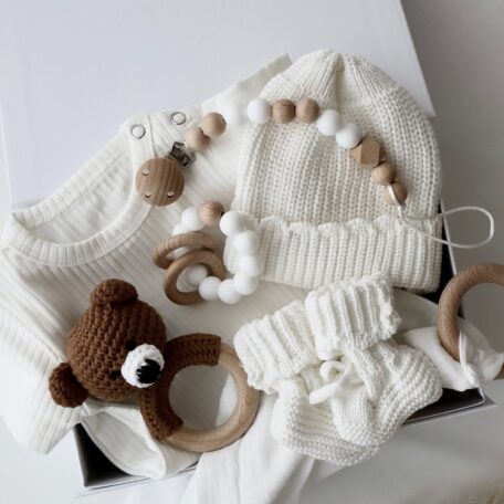 Boîte cadeau bébé blanche 
