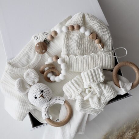 Boîte cadeau bébé blanche 