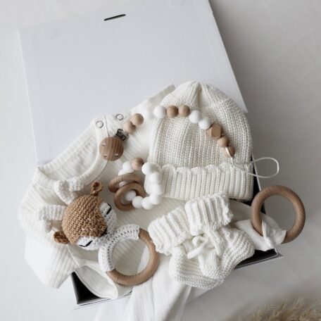 Boîte cadeau bébé blanche 