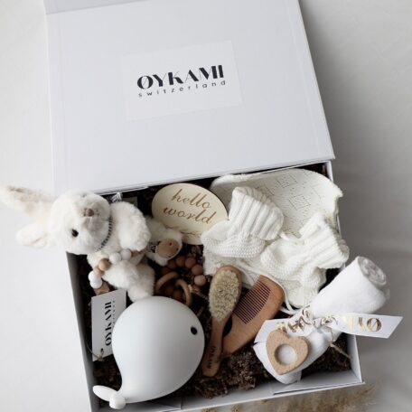 Boîte cadeau bébé blanche 