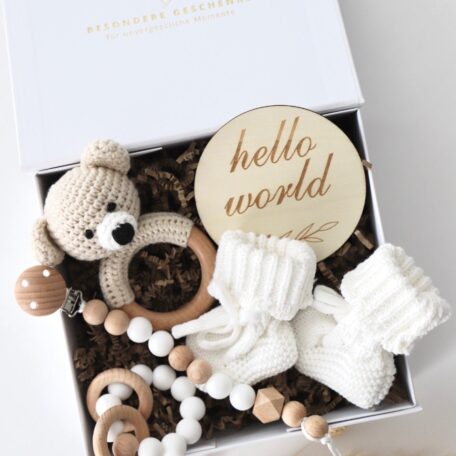 Boîte cadeau bébé blanche 