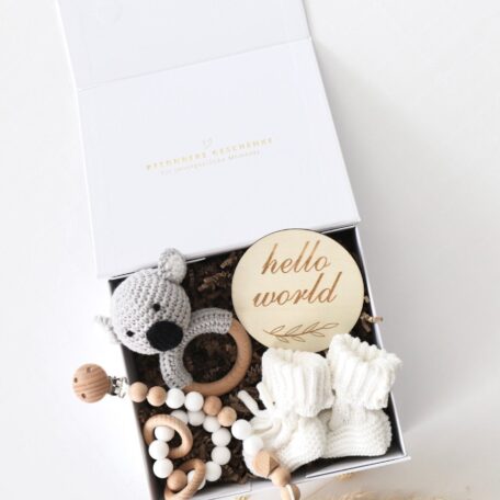 Boîte cadeau bébé blanche 