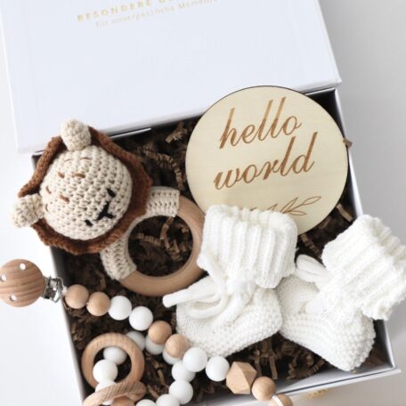 Boîte cadeau bébé blanche 