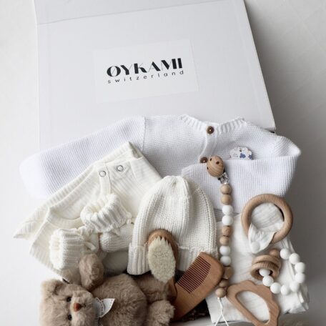 Boîte cadeau bébé blanche 