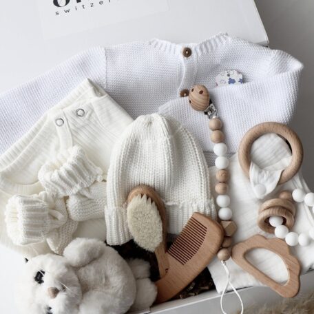 Boîte cadeau bébé blanche 