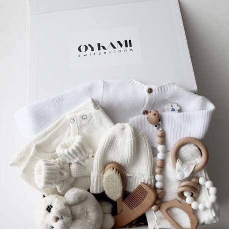 Boîte cadeau bébé blanche 