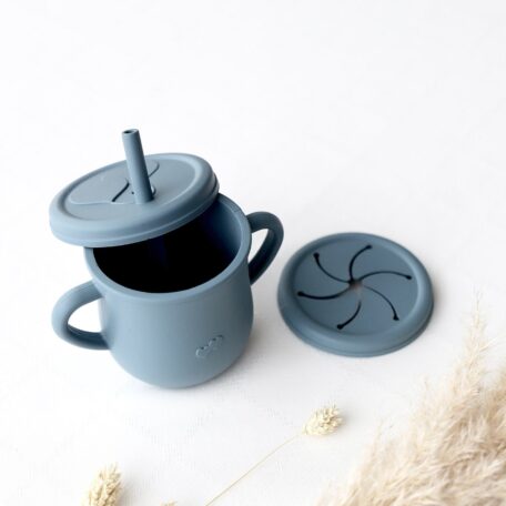 Trink- und Snackbecher mit Deckeln blau