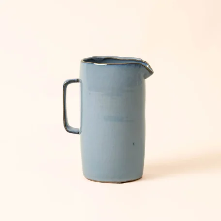 Pichet bleu en céramique émaillée à la main, 1 litre