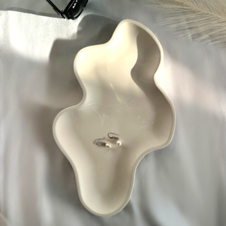 Dune – Skulpturales Tablett