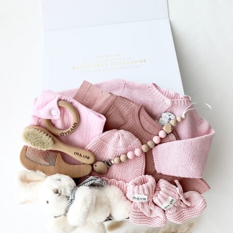 Boîte cadeau bébé rose