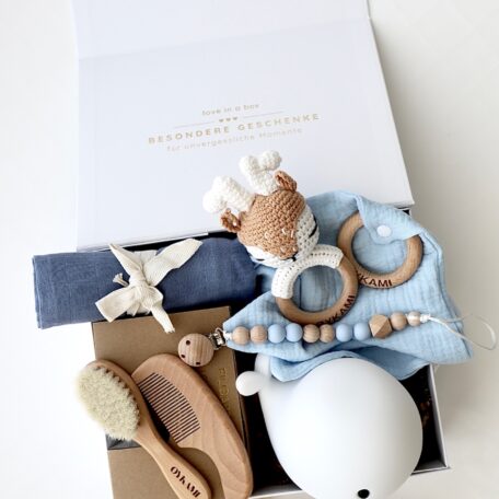 Boîte cadeau bébé bleue 