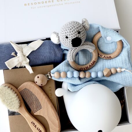 Boîte cadeau bébé bleue 